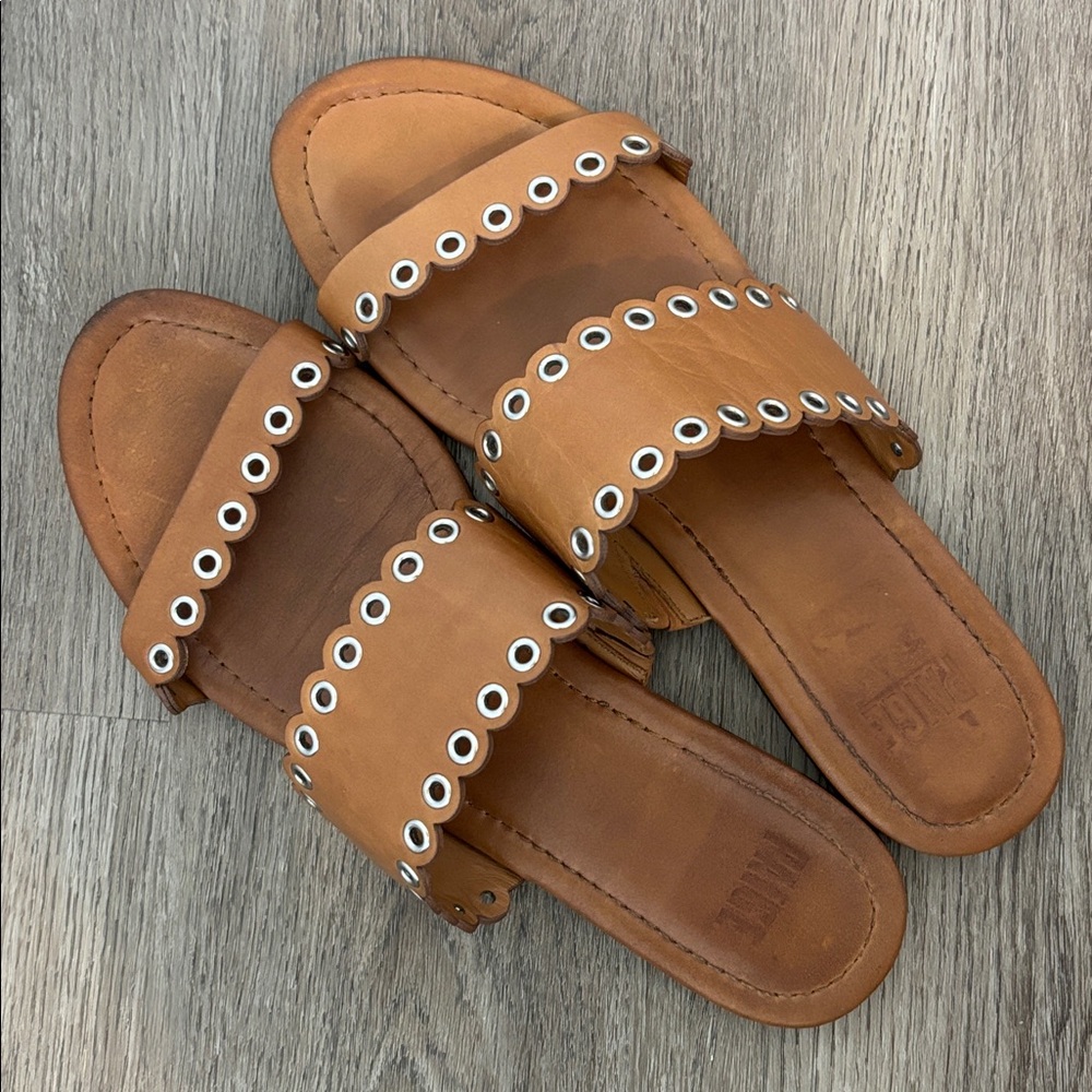 Paige Devyn Scalloped Grommet Slide Sandal Honey Brown Leather, Cottagecore - Picture 3 of 10